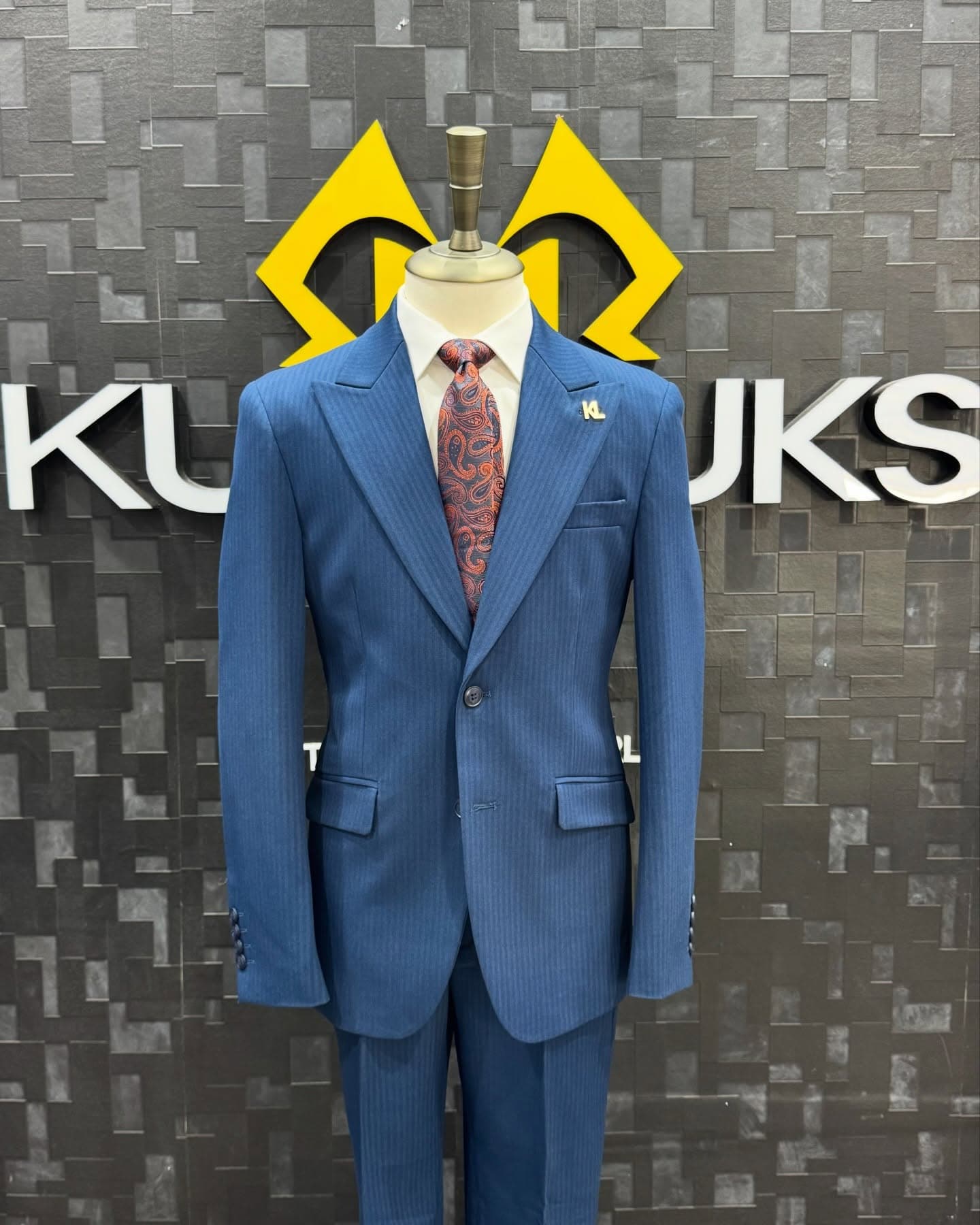 Subtle Textured & Plain Corporate